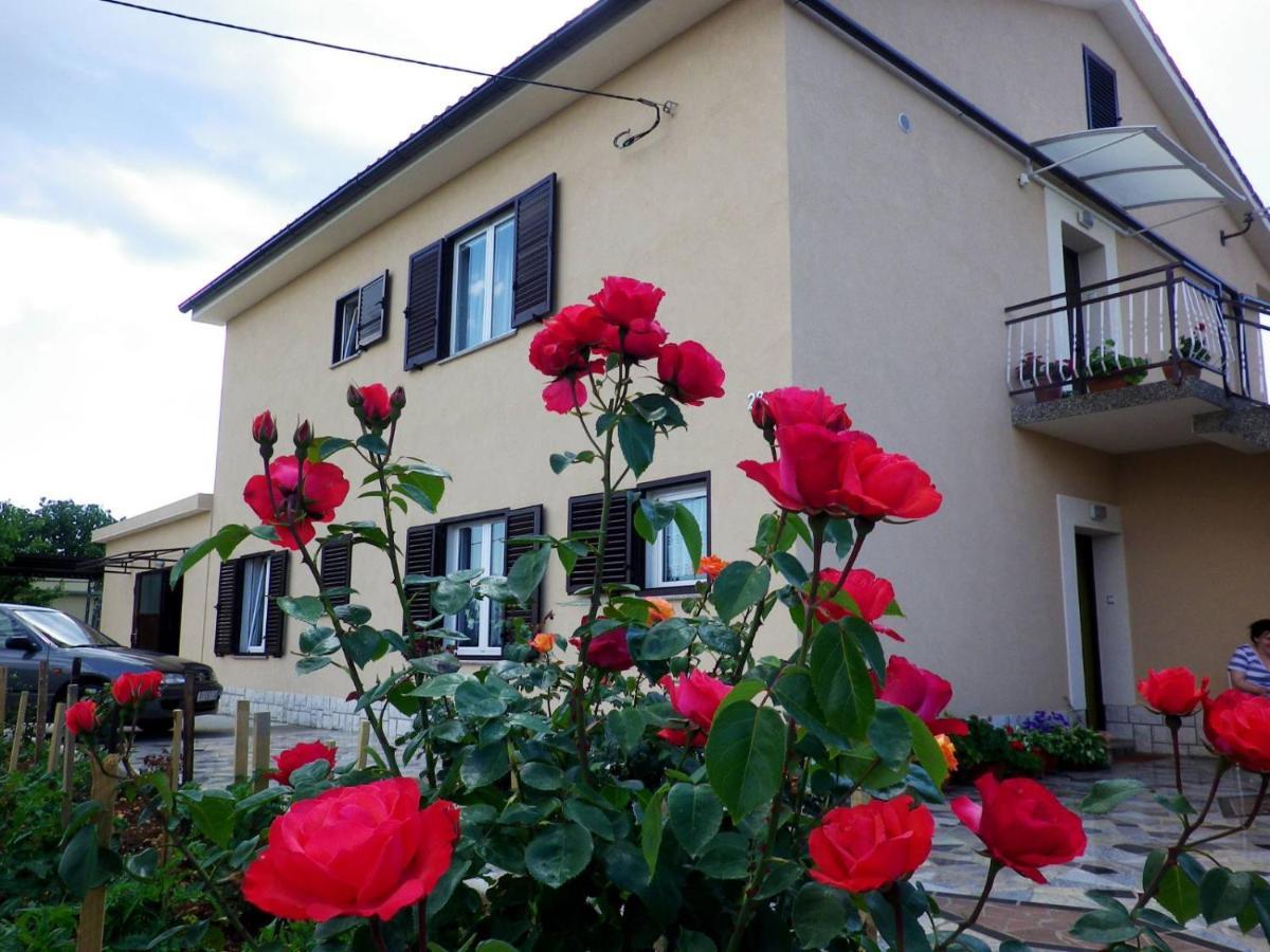 Apartments Rusin Linardici Luaran gambar