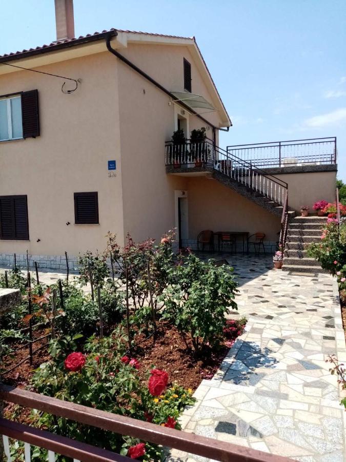 Apartments Rusin Linardici Luaran gambar