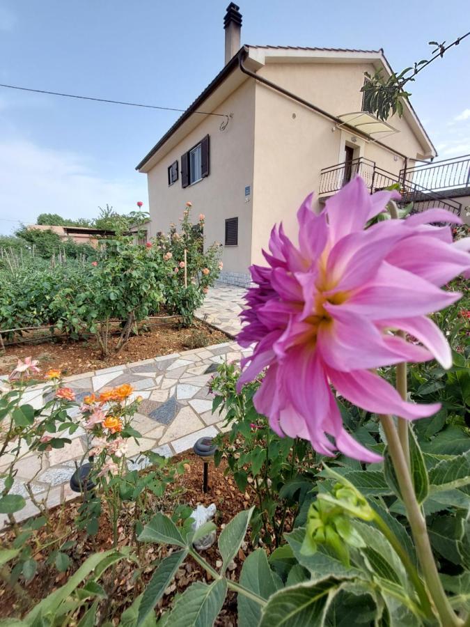 Apartments Rusin Linardici Luaran gambar