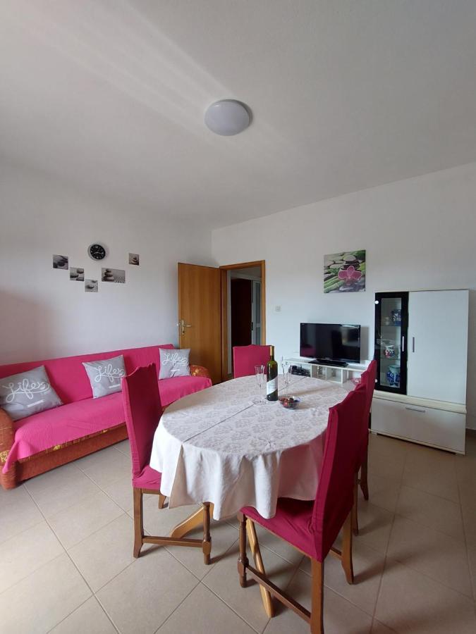 Apartments Rusin Linardici Luaran gambar