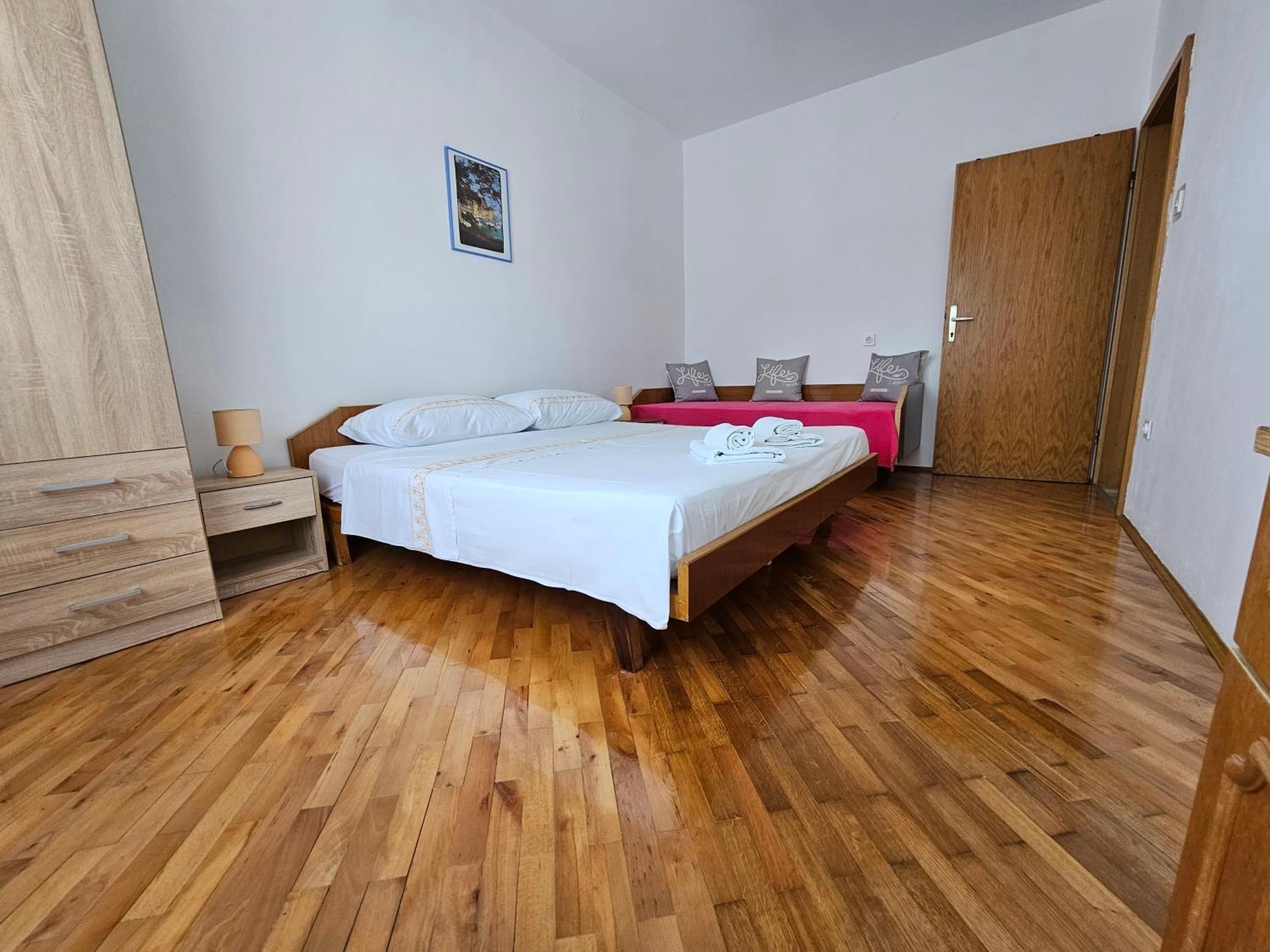 Apartments Rusin Linardici Luaran gambar